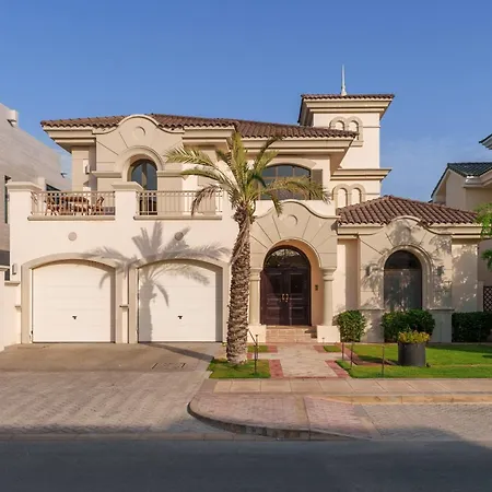 Stunning Villa With Private Pool & Beach Access Dubai Exterior photo