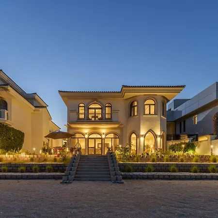 Stunning Villa With Private Pool & Beach Access Dubai Exterior photo