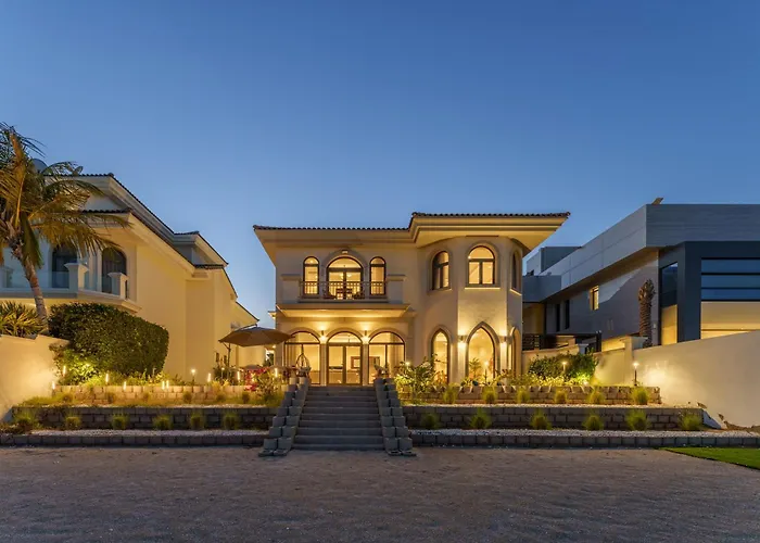 Stunning Villa With Private Pool & Beach Access