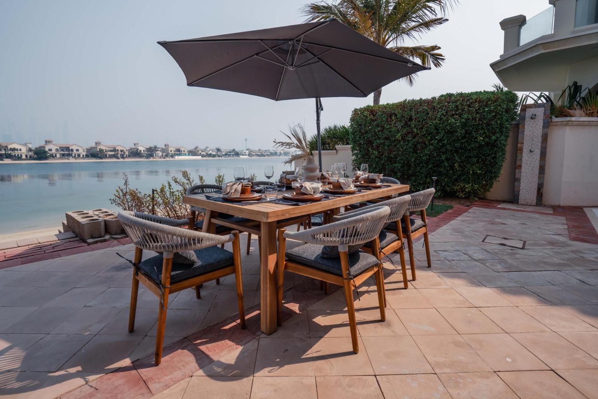 Apartment Stunning With Private Pool & Access